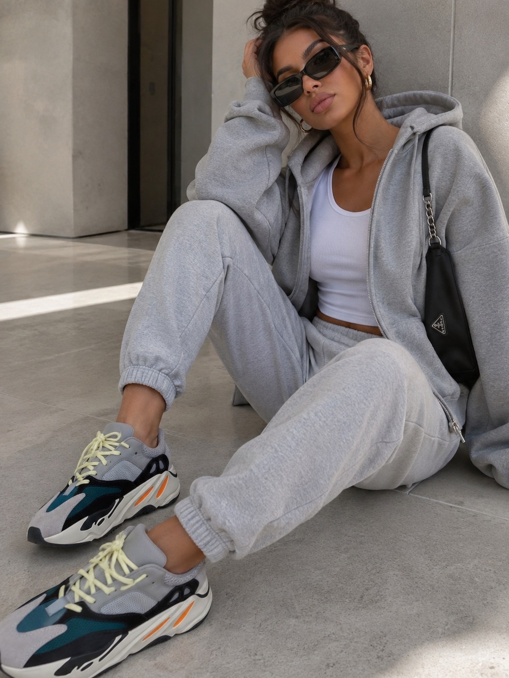 Yeezy Wave Runner 700 is a retro-inspired size 6 Women or 4 boys